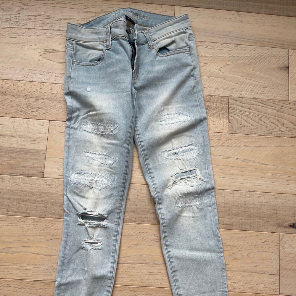 American Eagle Light Washed Jeans